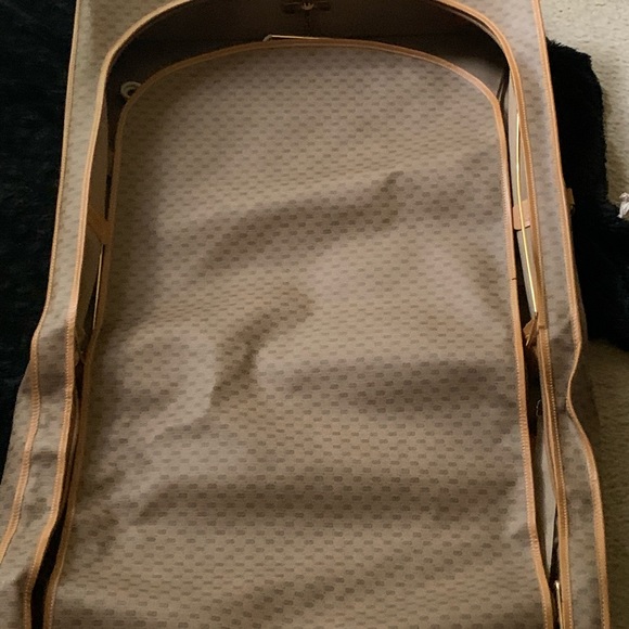 Authentic Vintage Gucci Garment Bag - Picture 8 of 16